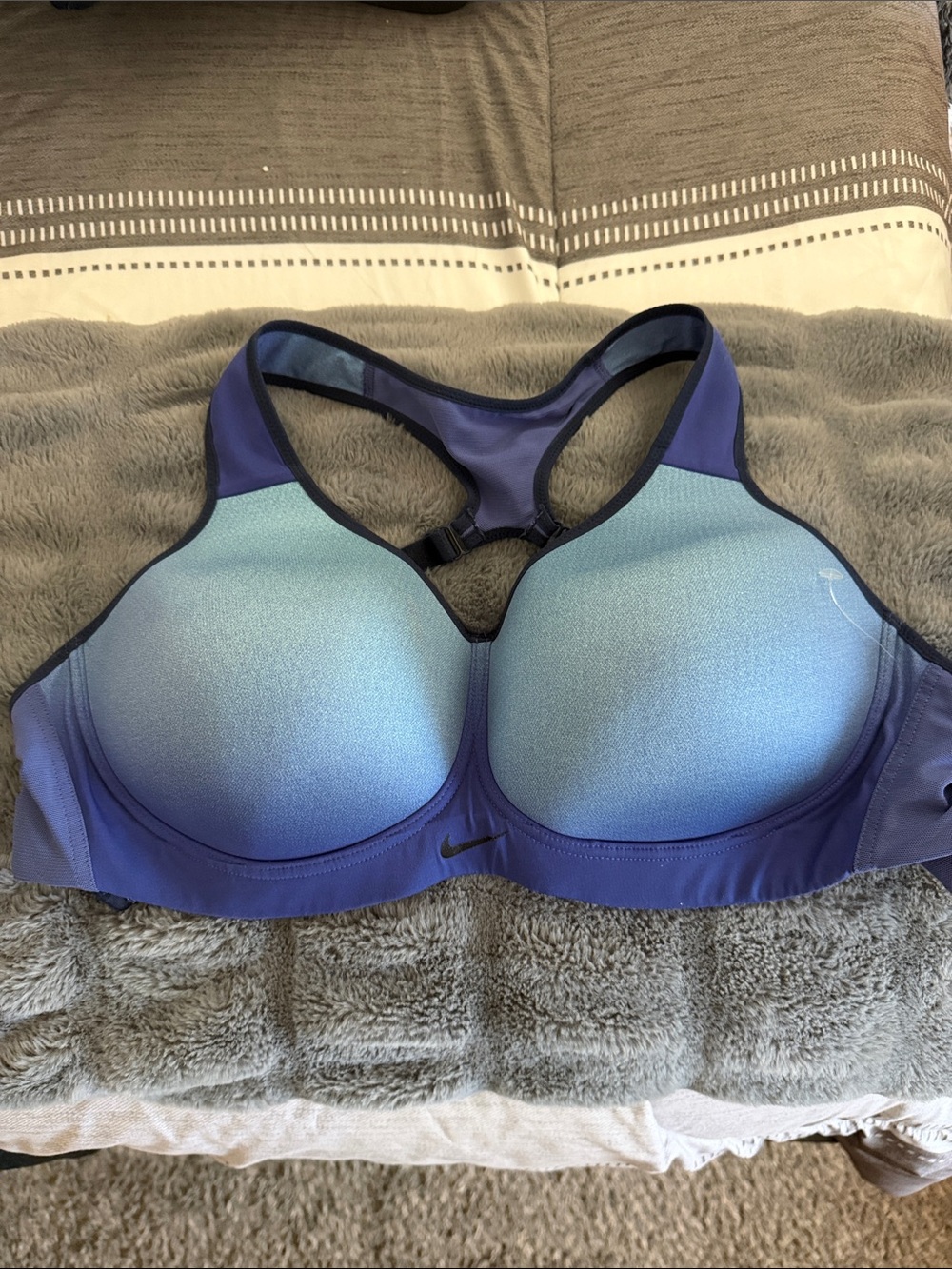 NWOT Nike Blue Ombré Racerback High-Support Sports Bra. 34DD